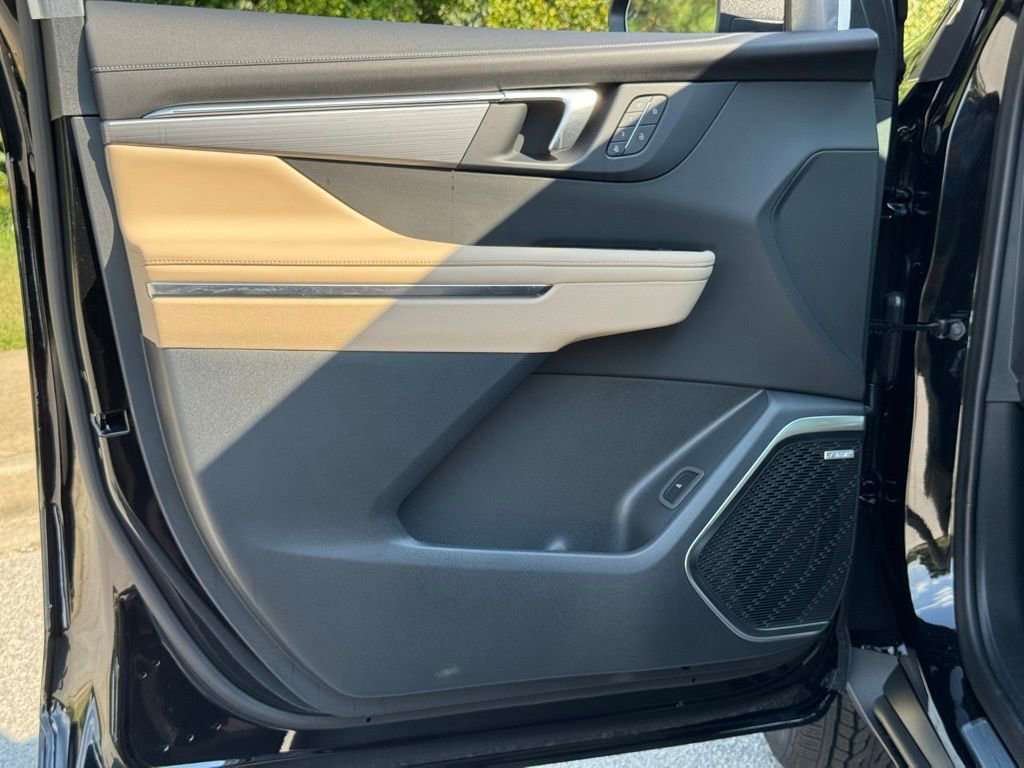 2026 Buick Enclave Preferred - Photo 17