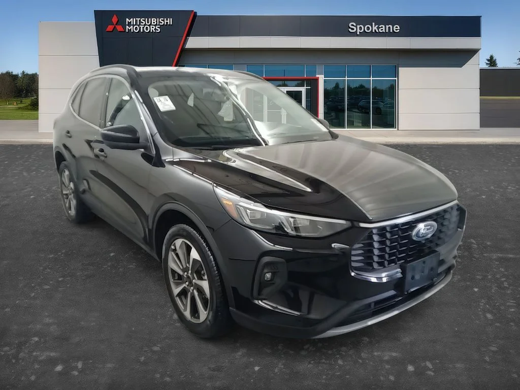 2024 Ford Escape Platinum AWD's photo