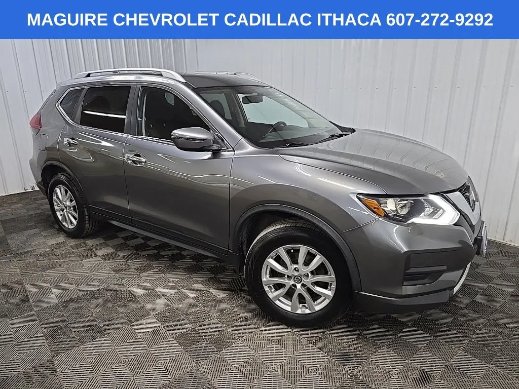 Used 2018 Gray Nissan SV image 7