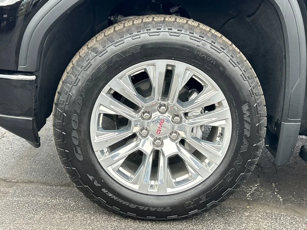 Certified Used 2026 Onyx Black GMC Denali image 13