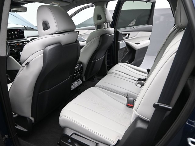 Used 2025  Acura Technology Package image 14