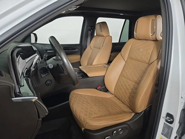 Used 2021 White Cadillac Premium Luxury image 17