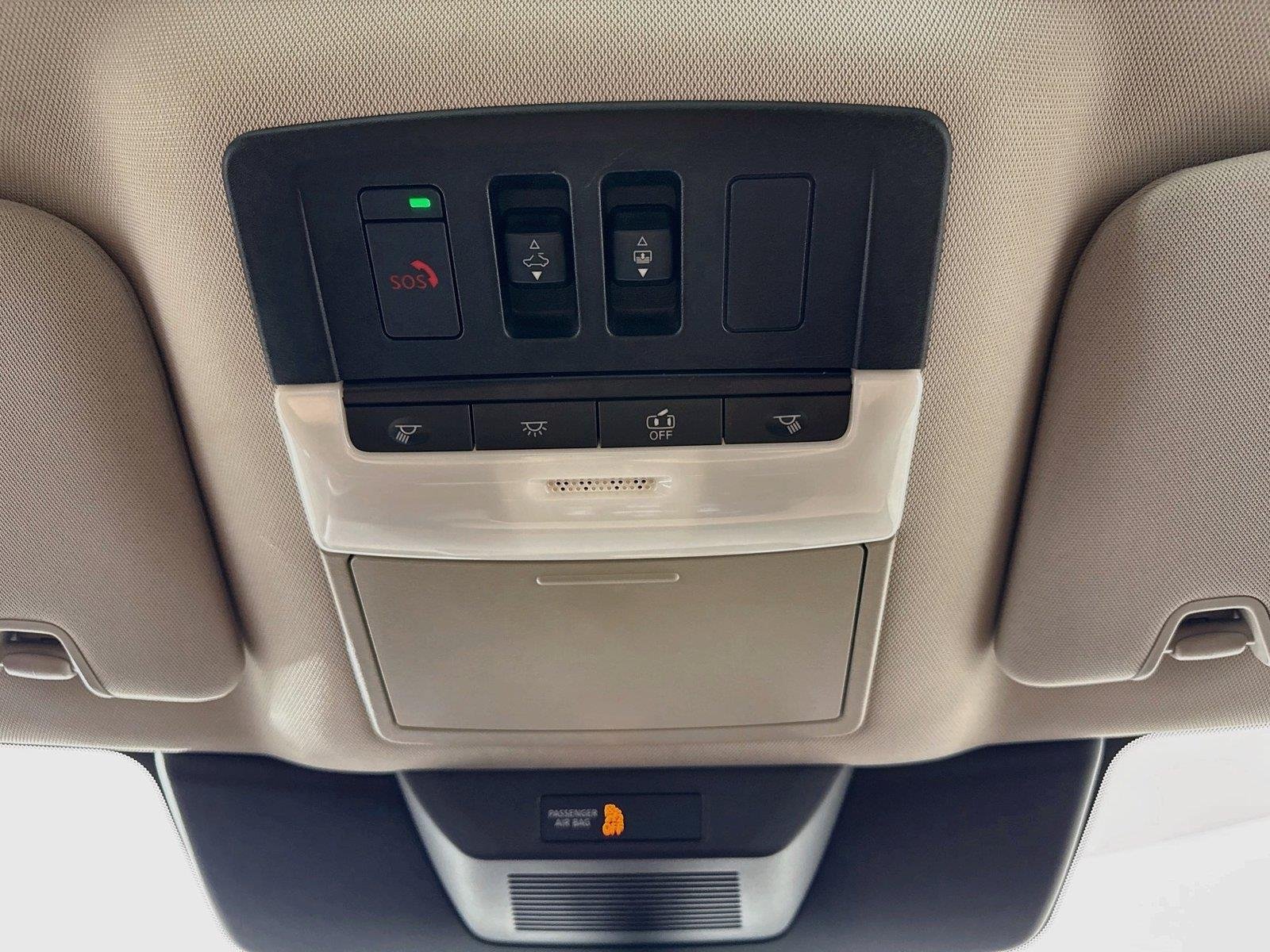 Used 2022 Gun Metallic Nissan Platinum image 24