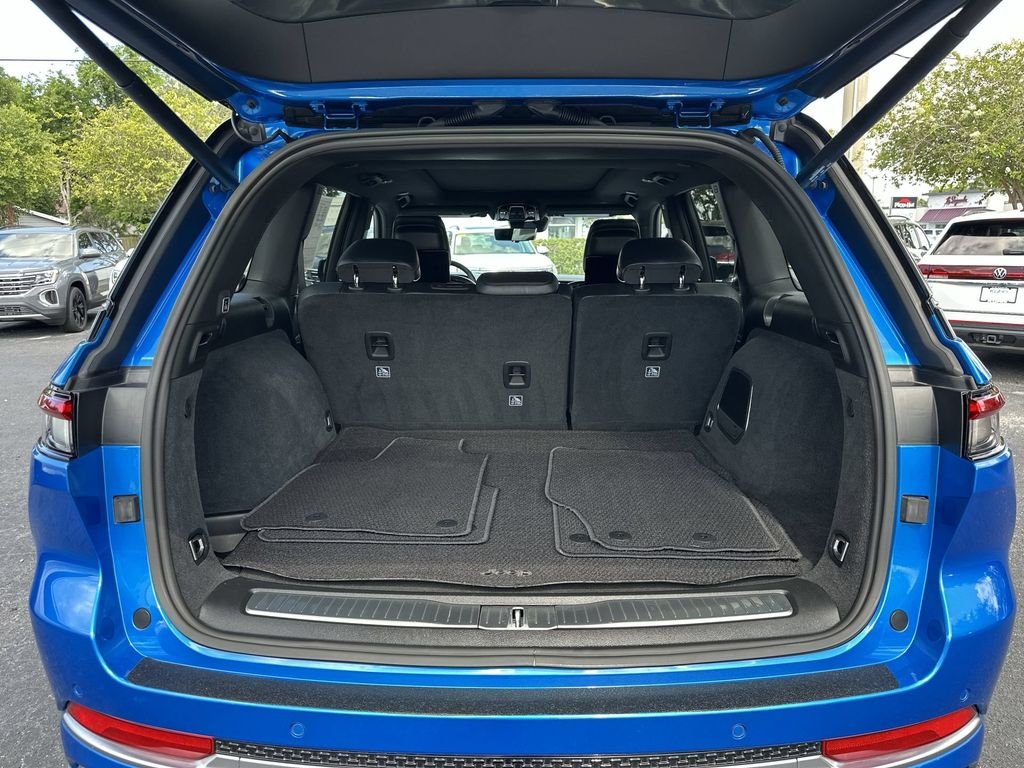 Used 2023 Blue Jeep Summit image 10