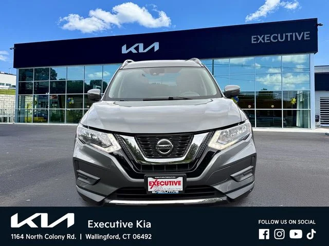 Used 2019 Gray Nissan SV image 6
