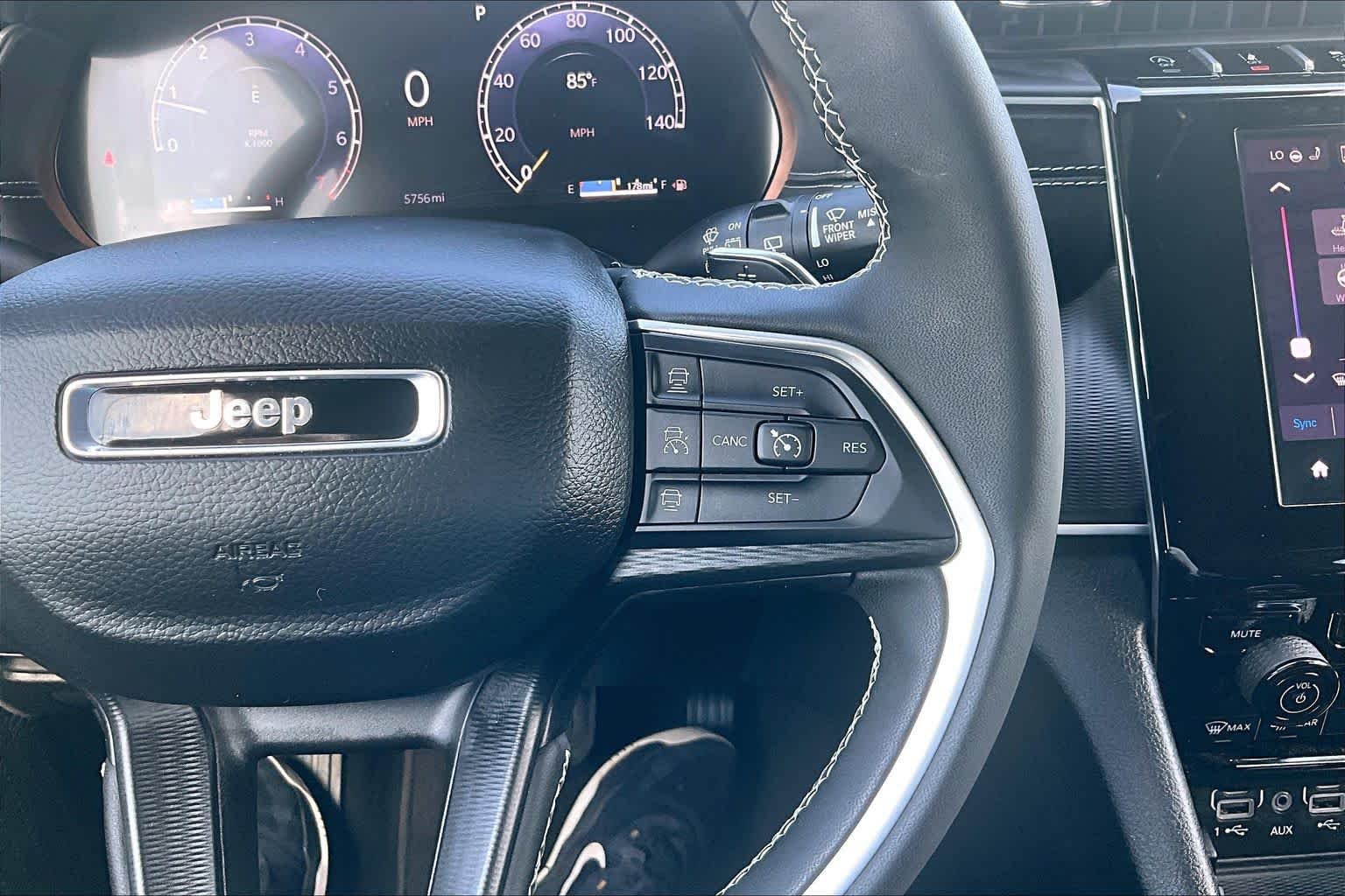 Used 2024 Bright White Clearcoat Jeep Altitude image 25