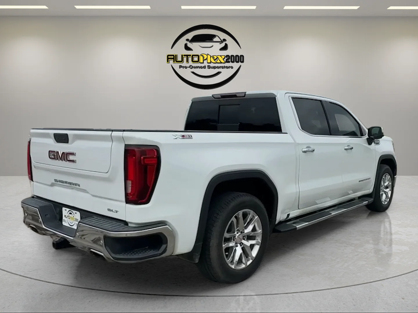 Used 2019 White GMC SLT image 7