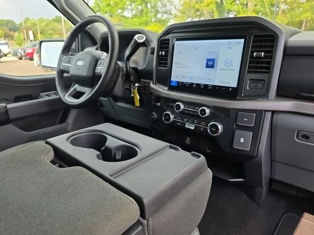 Used 2025 Black Ford XLT image 16