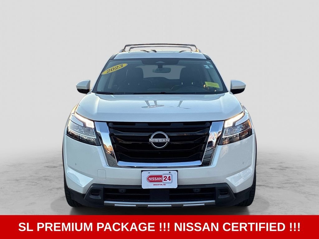 Used 2023 White Nissan SL image 2