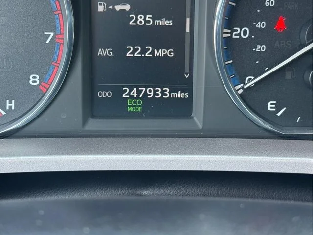 Used 2016 Red Toyota XLE image 19