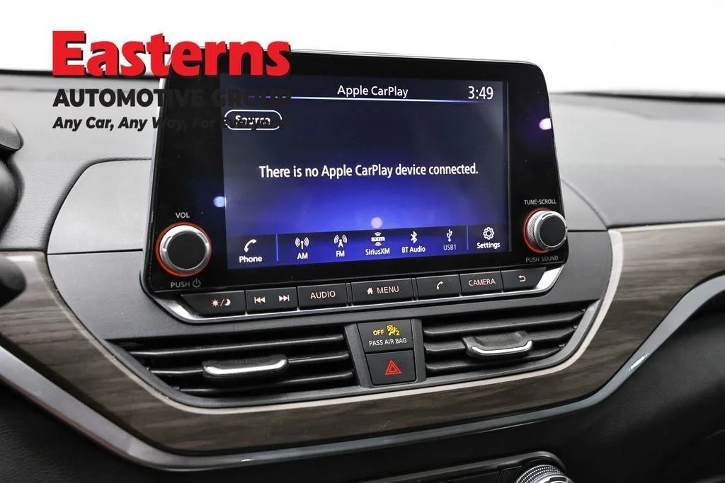 Used 2025 Red Nissan 2.5 SV image 21