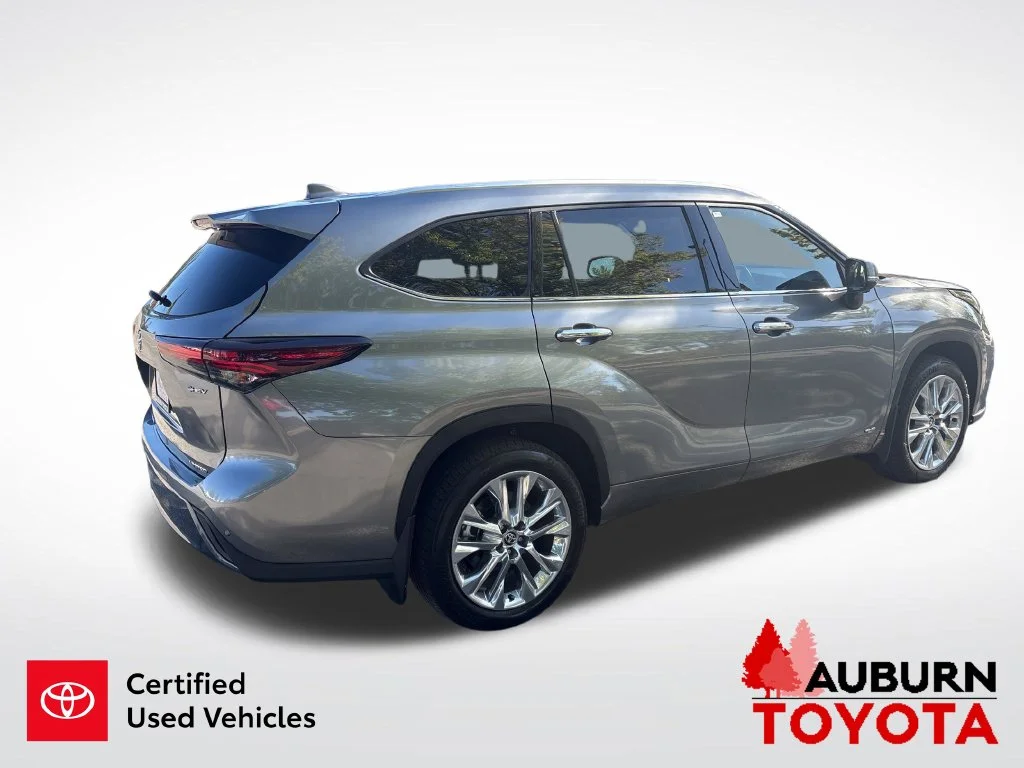Certified Used 2025 Heavy Metal Toyota Limited image 6