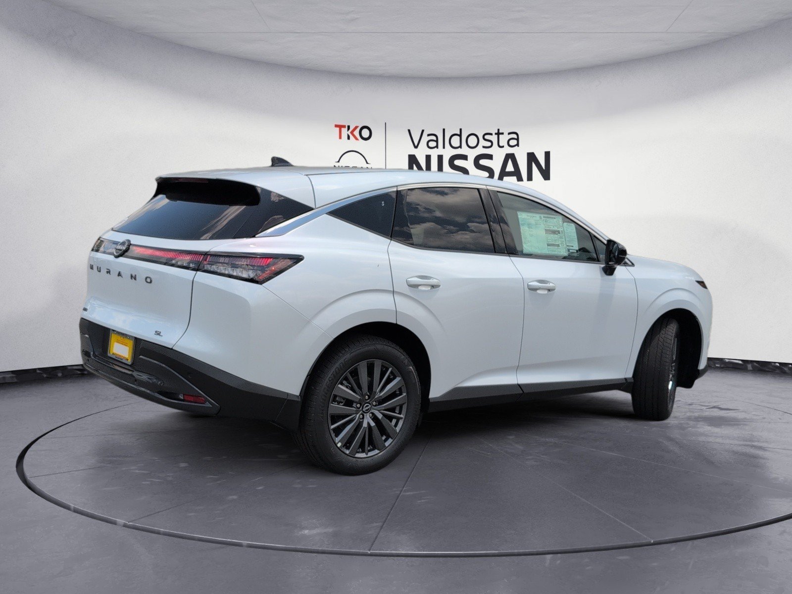 New 2026 Everest White Pearl TriCoat Nissan SL image 4