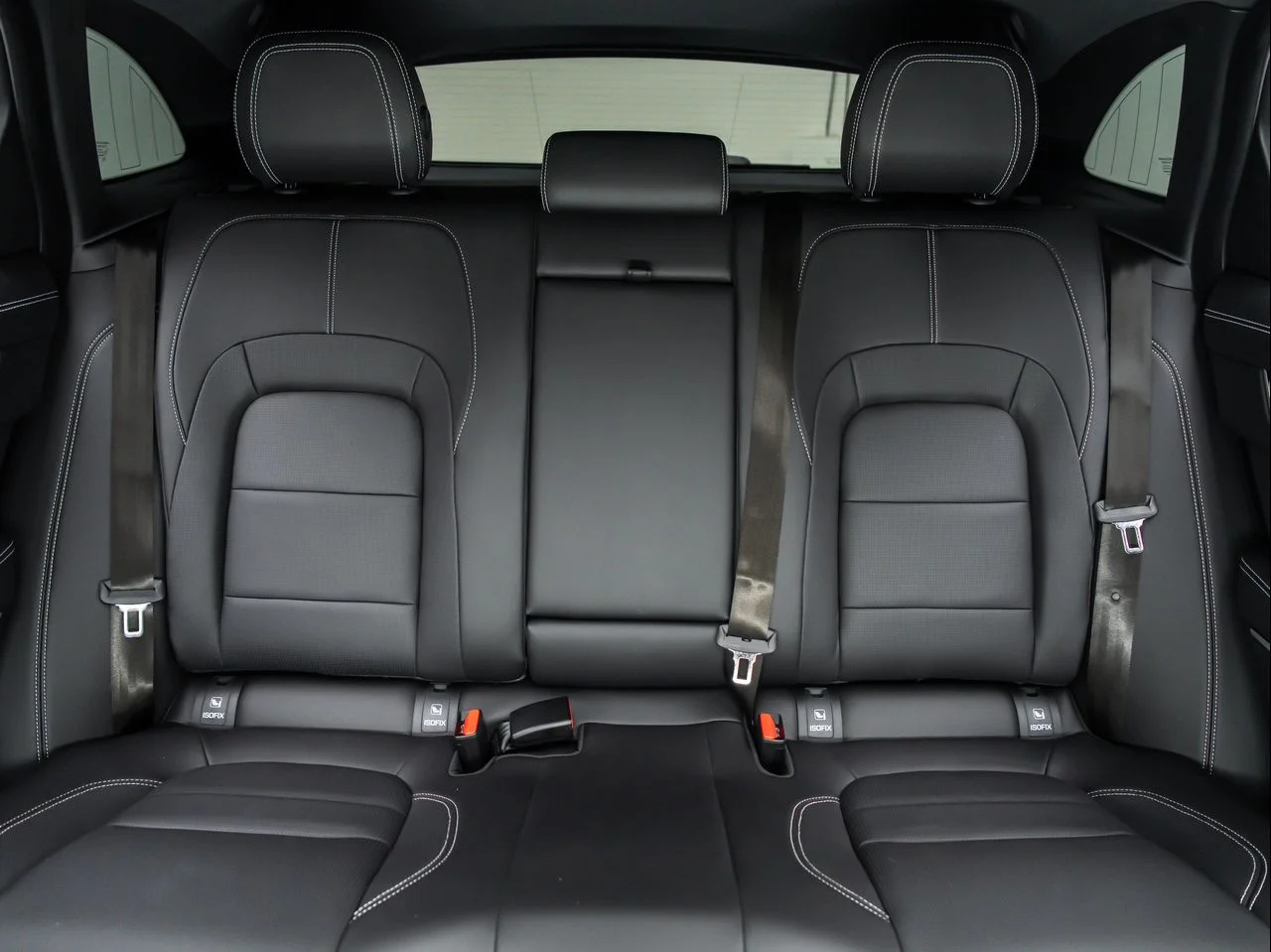 New 2025 Eiger Grey Jaguar R-Dynamic S P400 AWD Automatic image 18