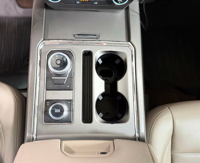 2021 Ford Expedition XLT - Photo 16