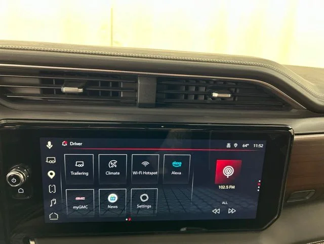 Used 2024 White GMC Denali Ultimate image 3