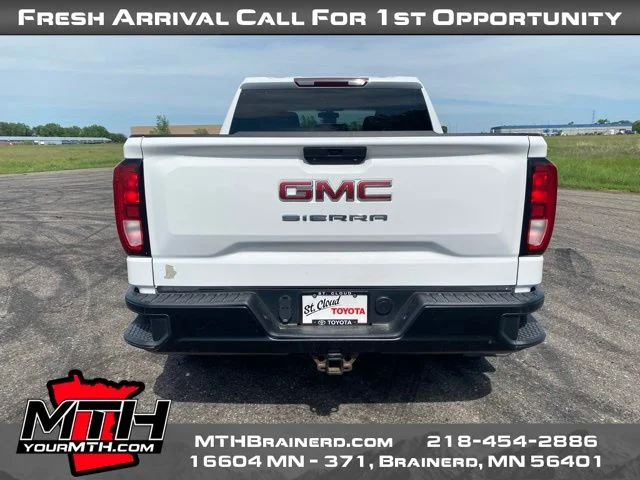 Used 2019 White GMC Base image 7