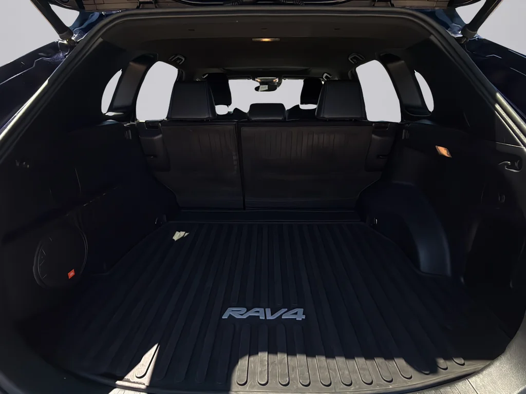 Used 2021 Midnight Black Metallic Toyota XSE image 30