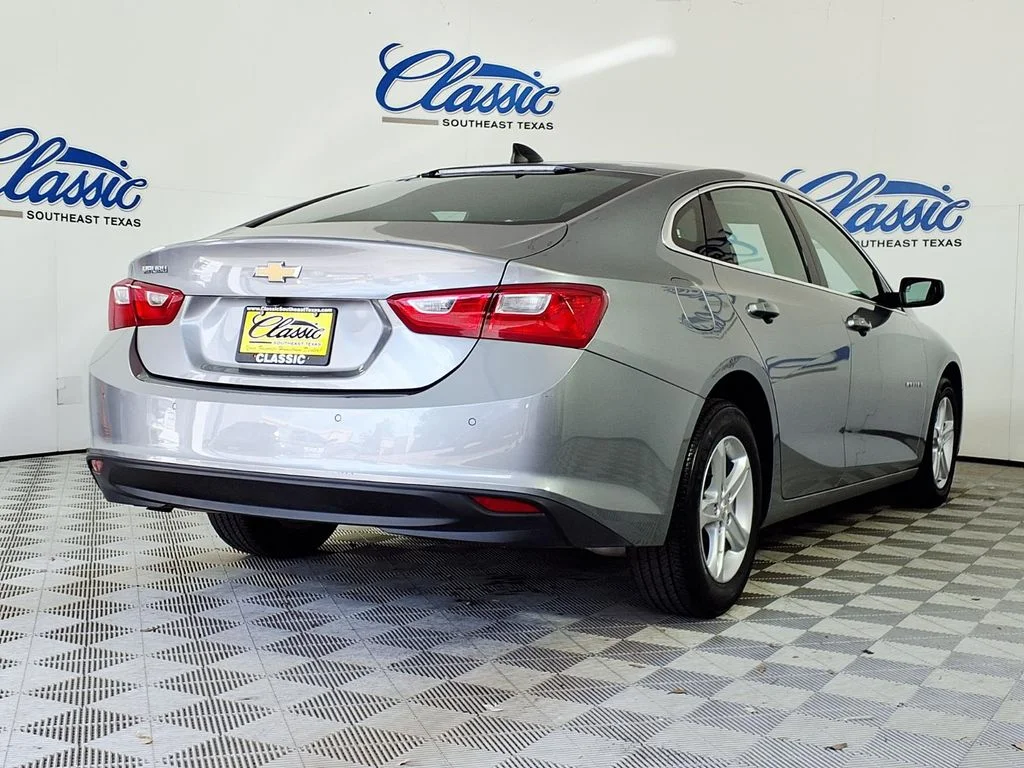 Used 2025 Gray Chevrolet LS image 6