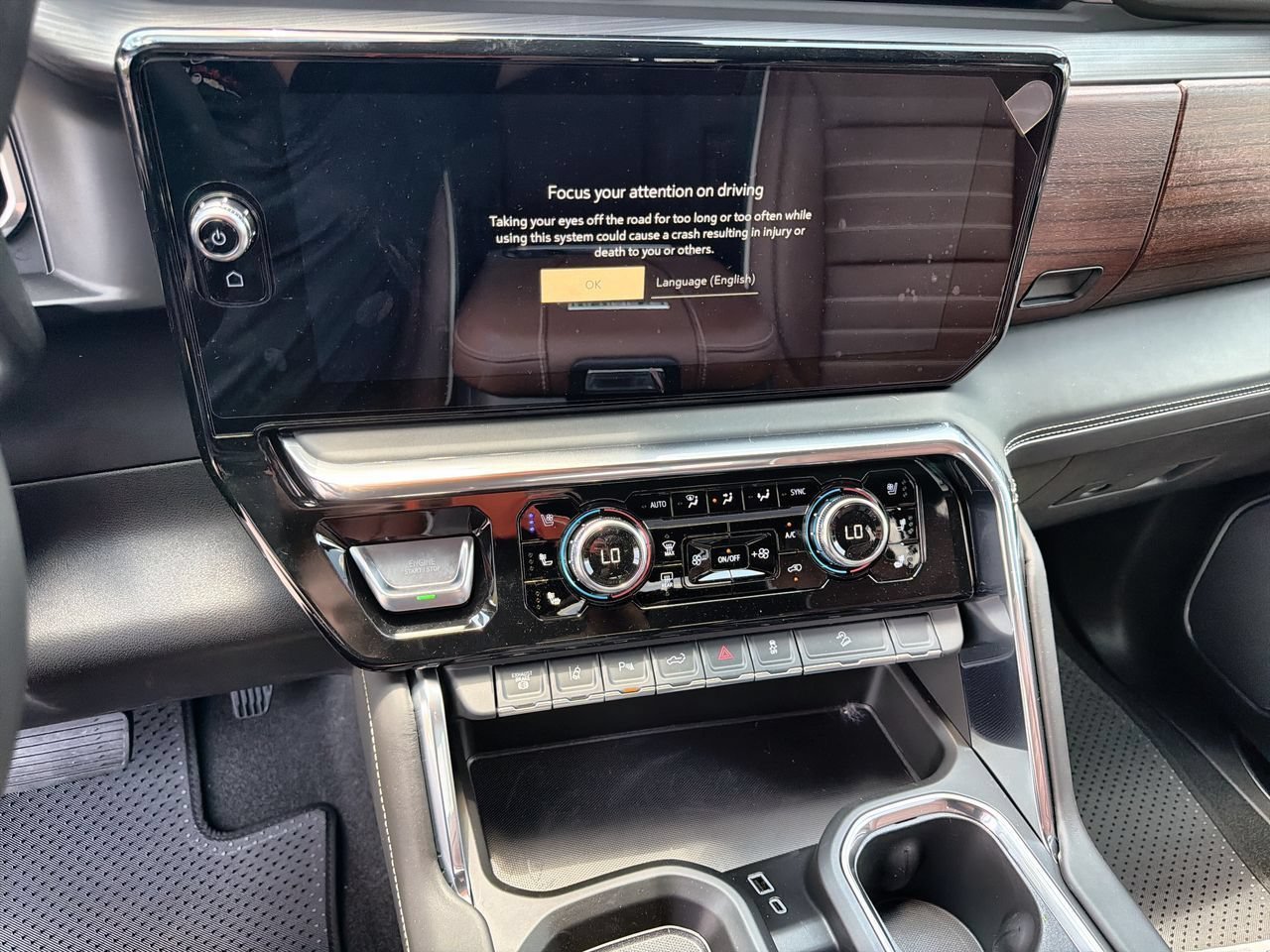 2026 GMC Sierra 2500HD Denali Ultimate - Photo 13