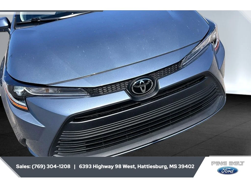 Used 2025 Celestite Toyota LE image 5