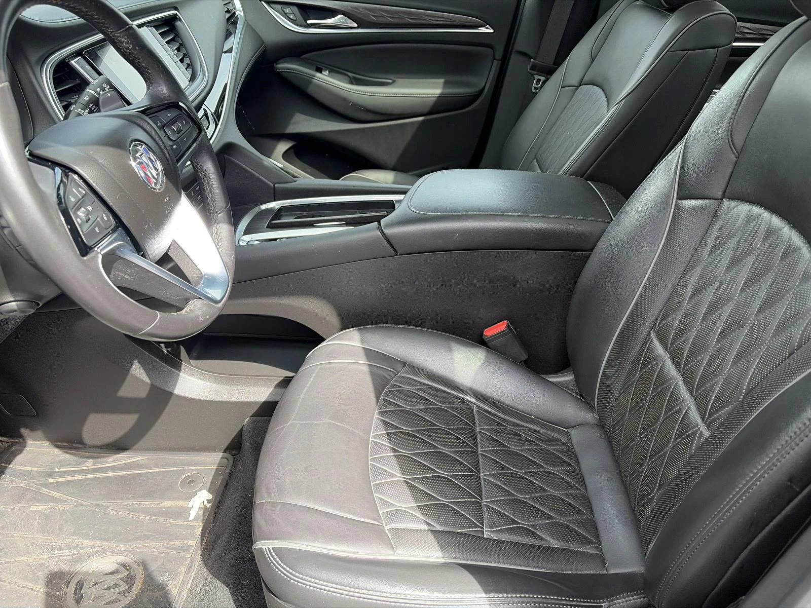 Used 2023 Ebony Twilight Metallic Buick Avenir image 13