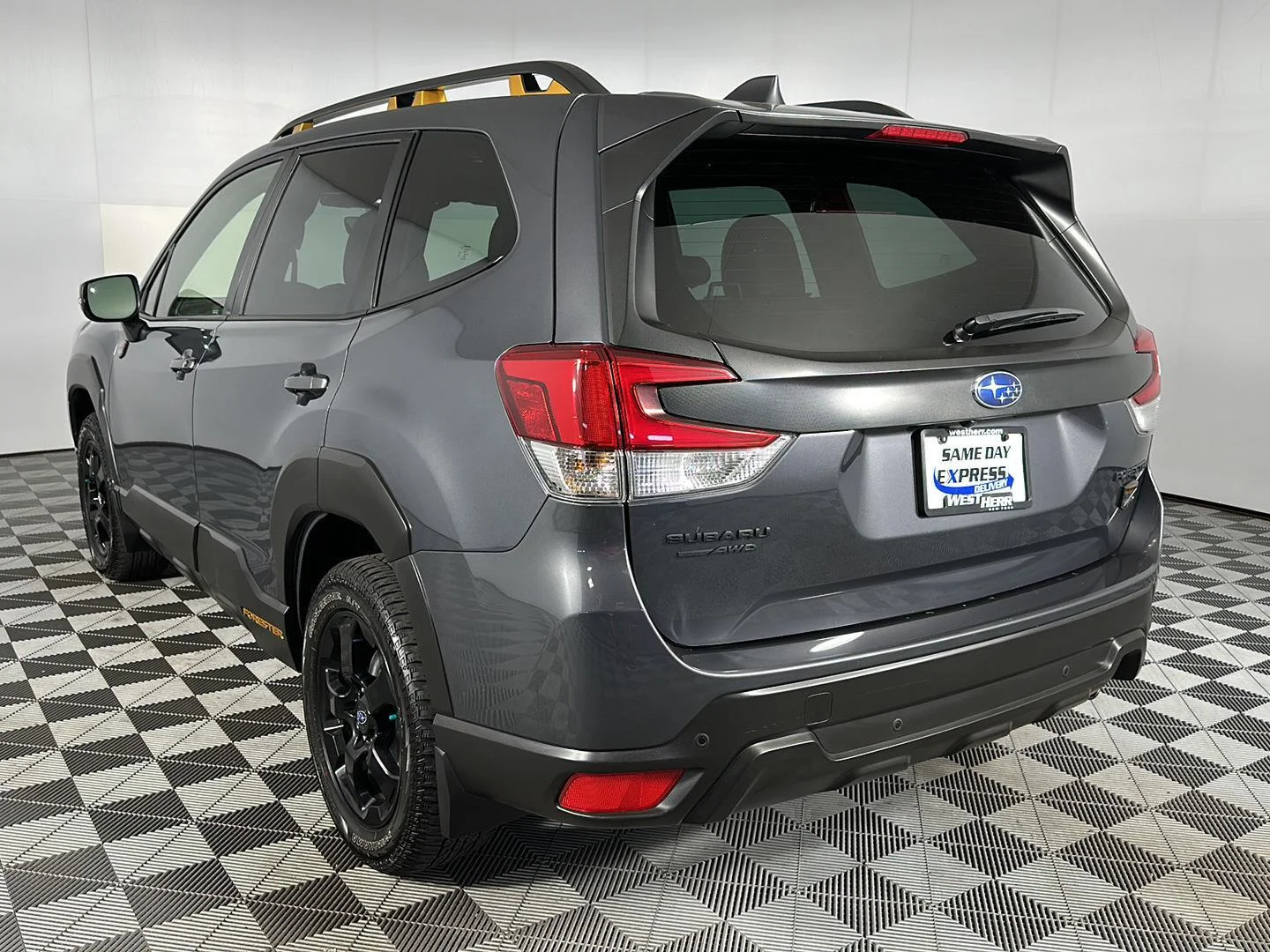 Used 2023 Magnetite Gray Metallic Subaru Wilderness image 5