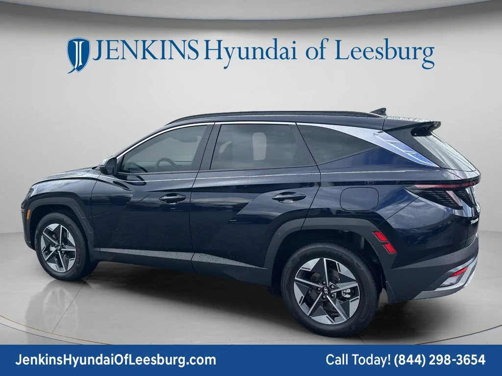 Used 2025 Blue Hyundai SEL Convenience image 8