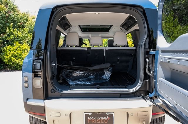 Used 2026 Blue Land Rover S image 58
