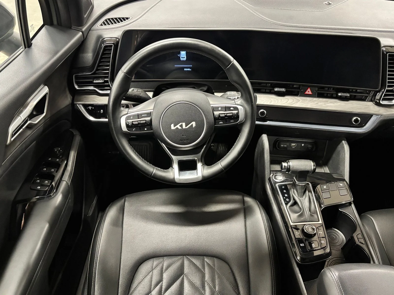 Used 2023 Green Kia X-Line image 13