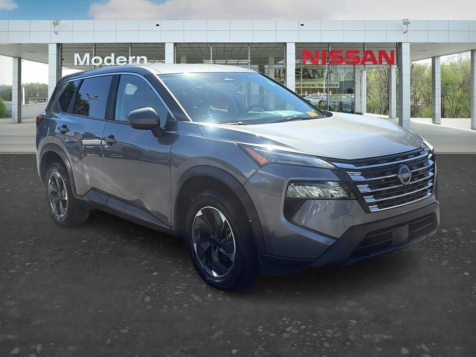 Used 2025 Gun Metallic Nissan SV image 7