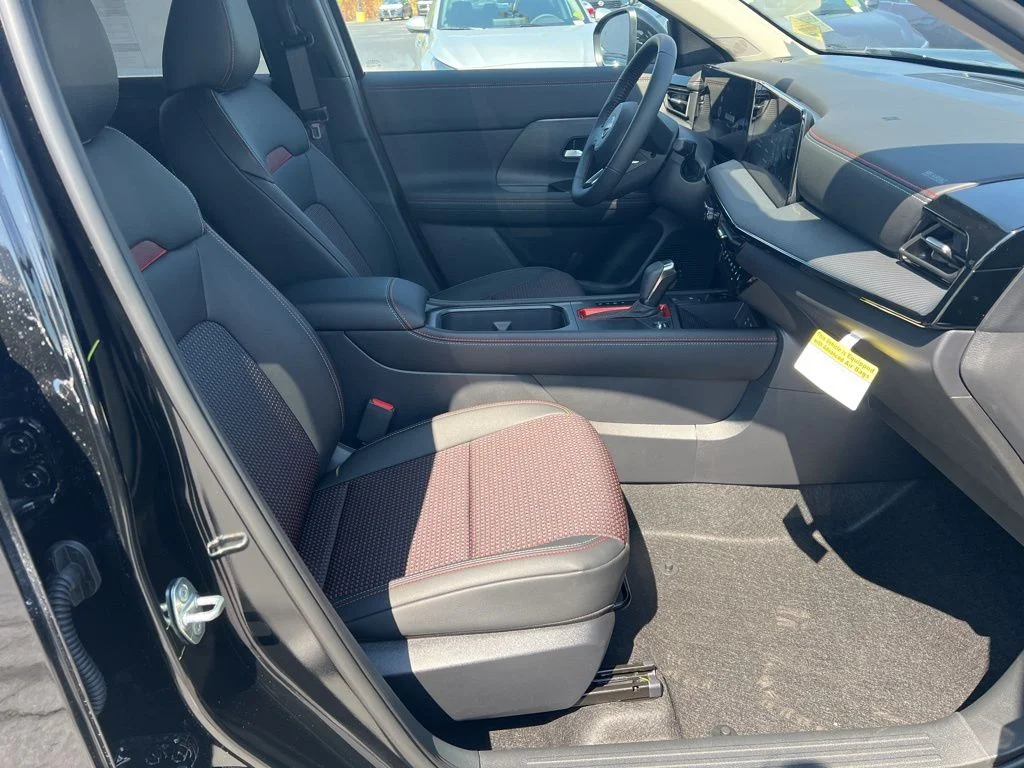 2026 Nissan KICKS SR AWD - Photo 9
