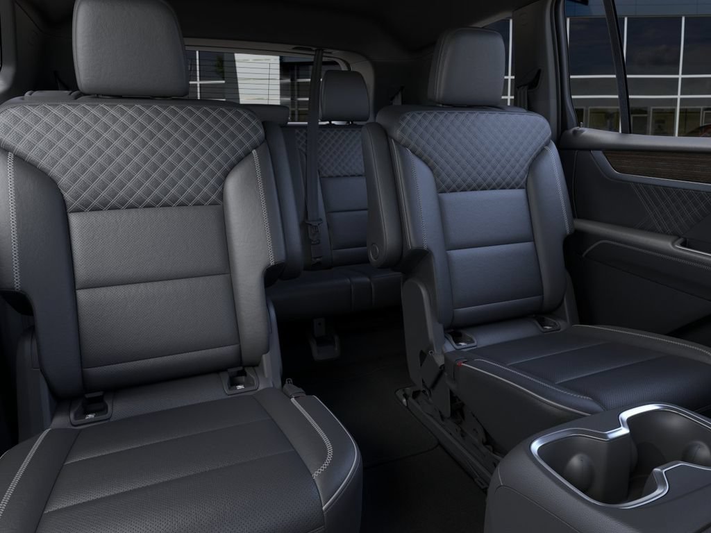 2026 GMC Acadia Denali - Photo 17