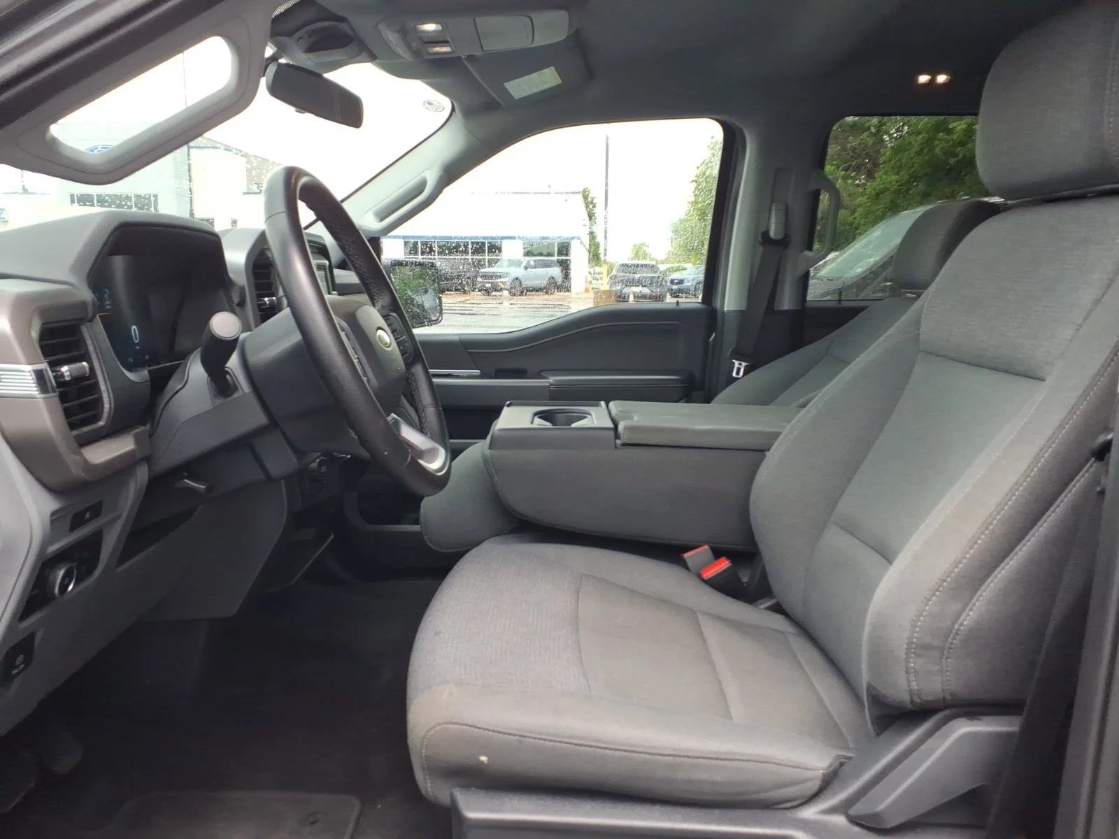 Used 2025 Gray Metallic Ford XLT image 24
