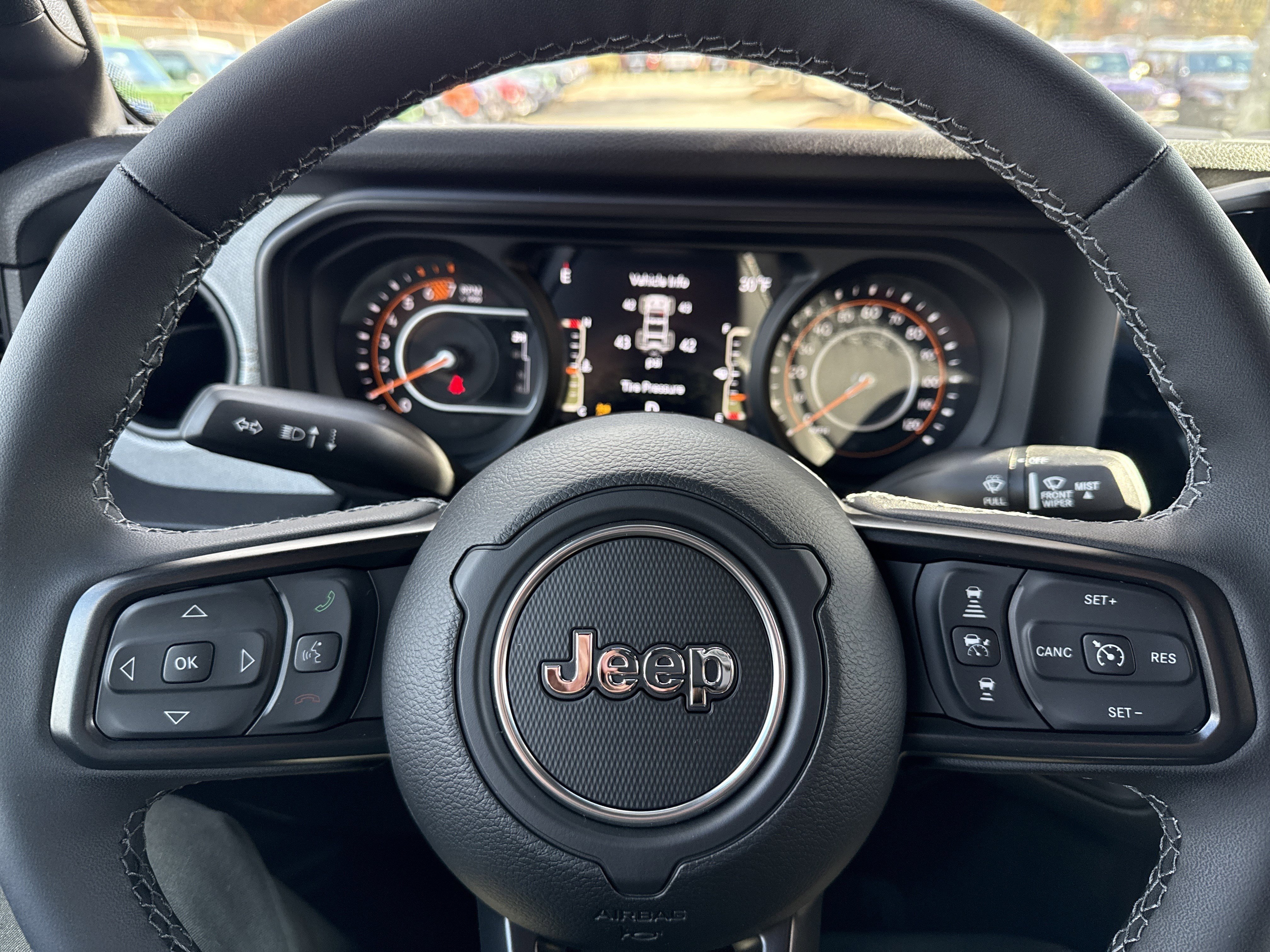 New 2026 Granite Crystal Metallic Clearcoat Jeep Sport S image 22