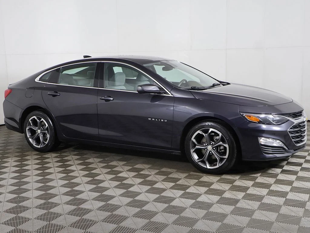Used 2023 Gray Chevrolet LT image 12