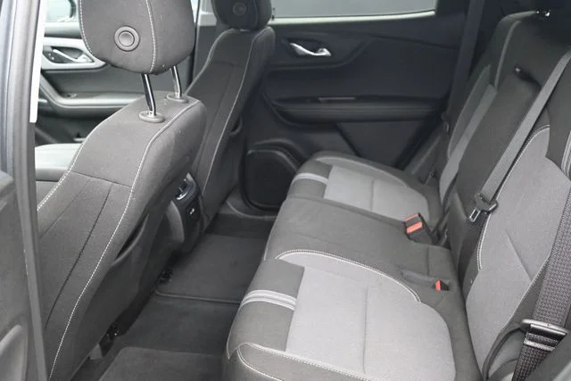 Certified Used 2025 Sterling Gray Metallic Chevrolet LT image 5