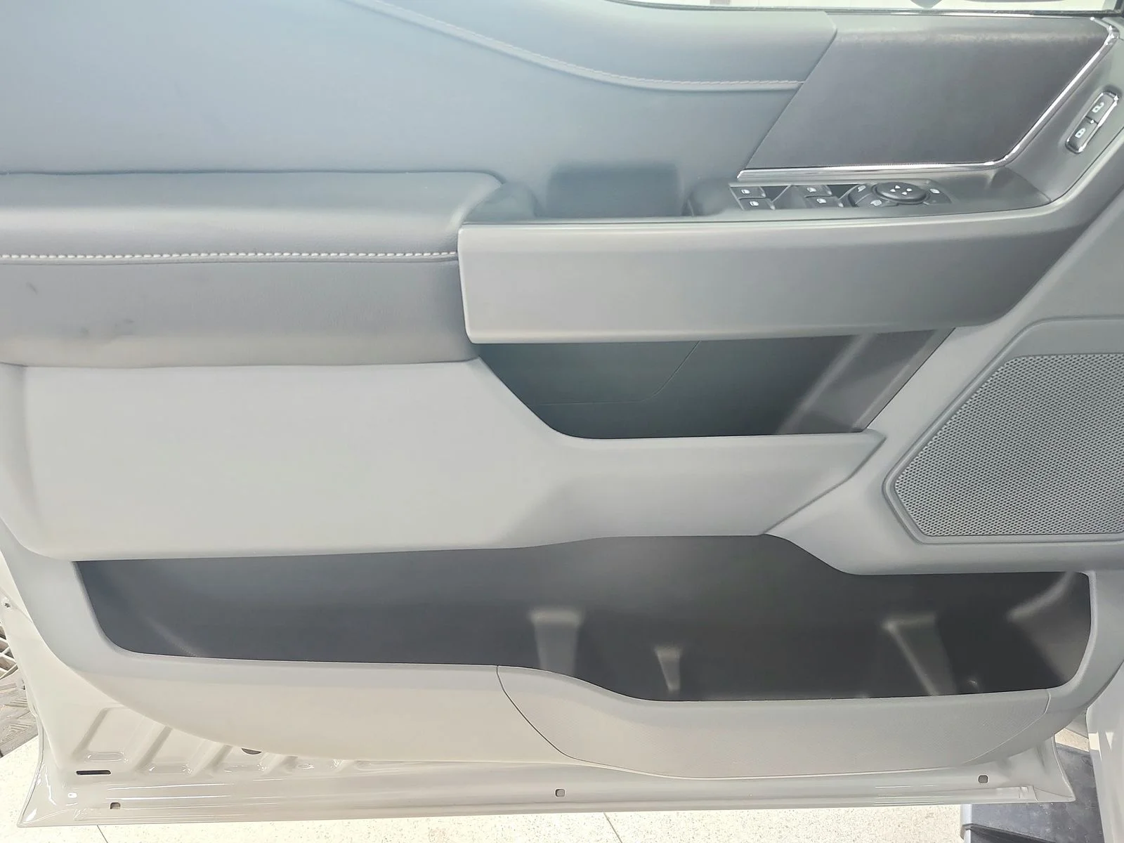 New 2026 White Ford XLT image 36