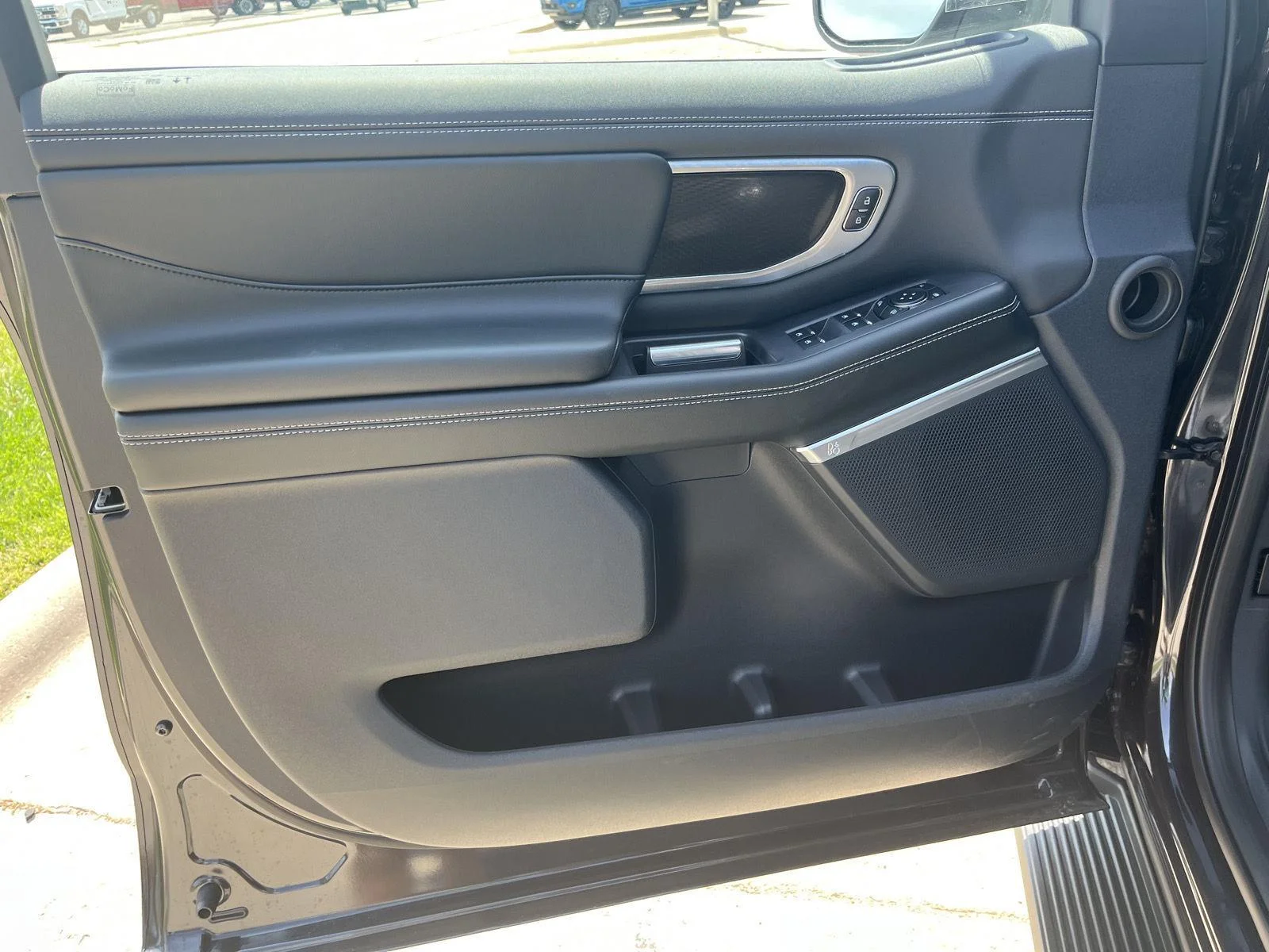 New 2026 Dark Matter Gray Metallic Ford Platinum® image 18