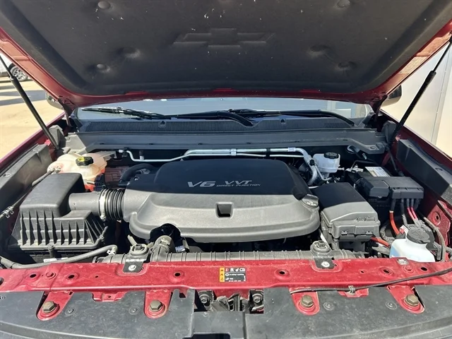 Used 2019 Red CHEVROLET 4WD LT image 12