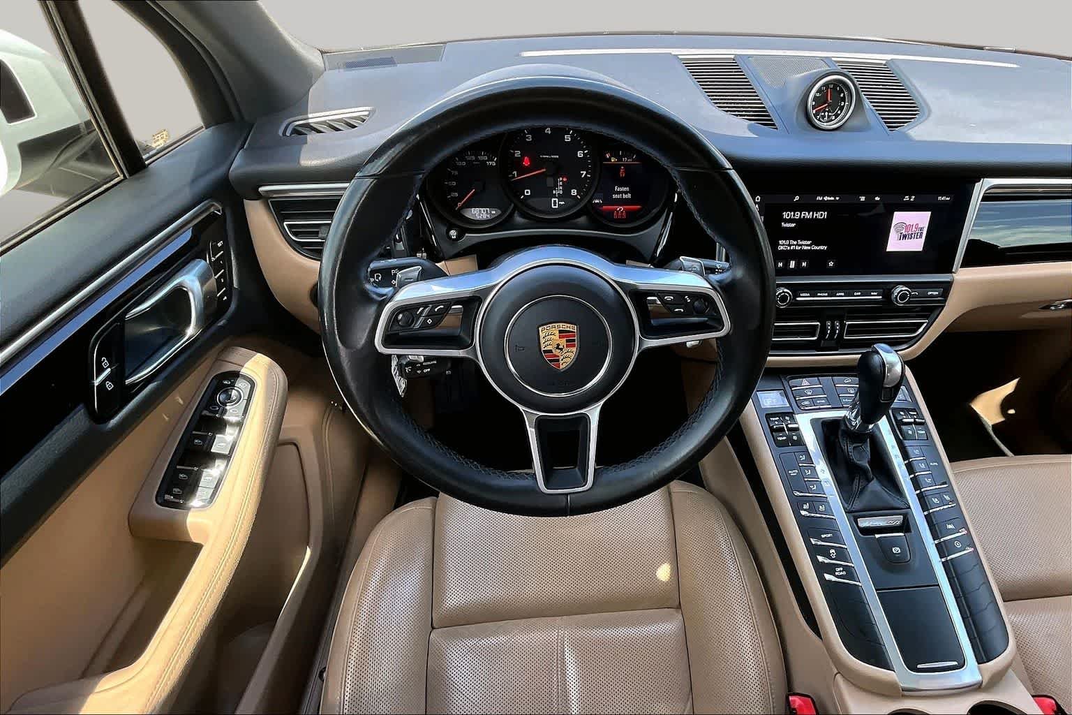 Used 2021 Carrara White Metallic Porsche  image 6