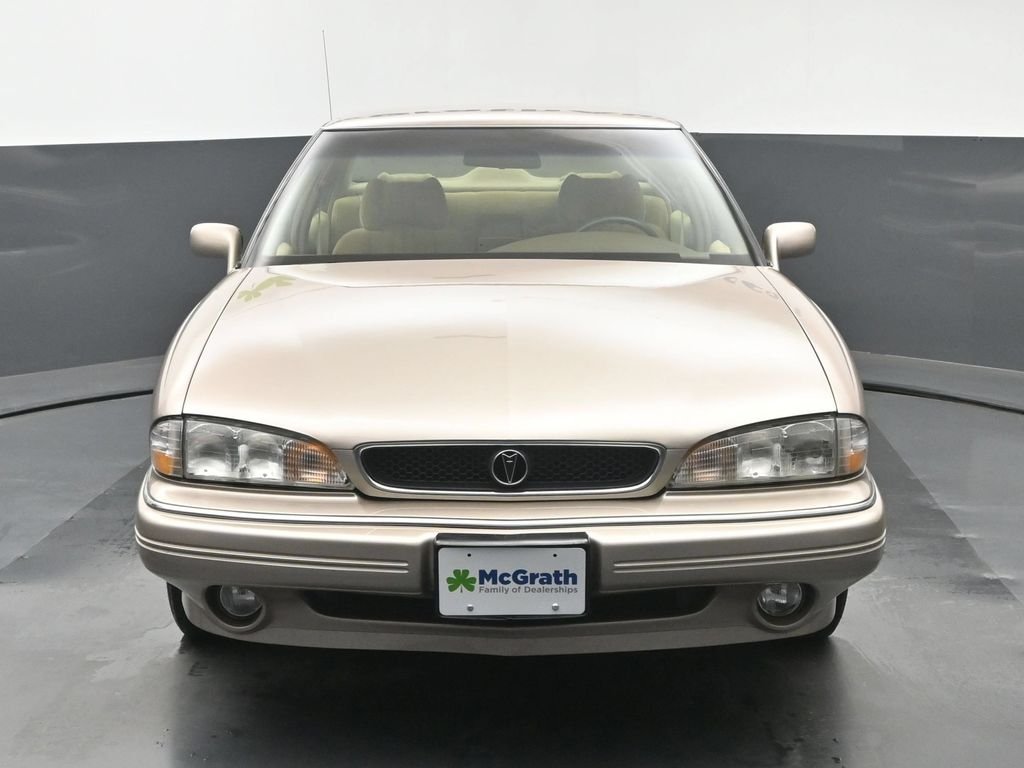 Used 1995 Beige Pontiac SE image 6