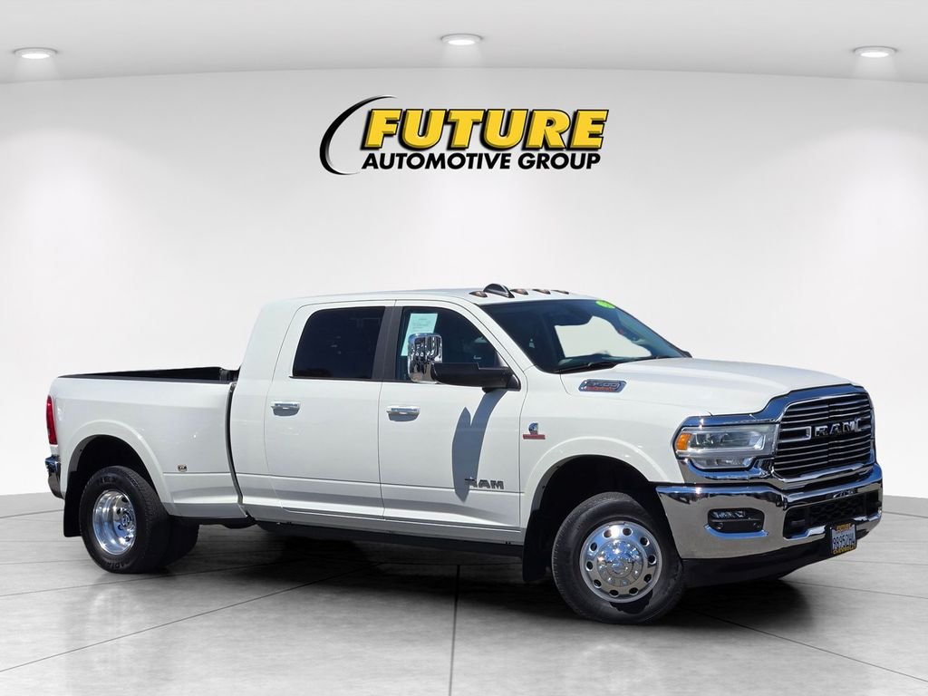 Used 2021 White Ram Laramie image 1
