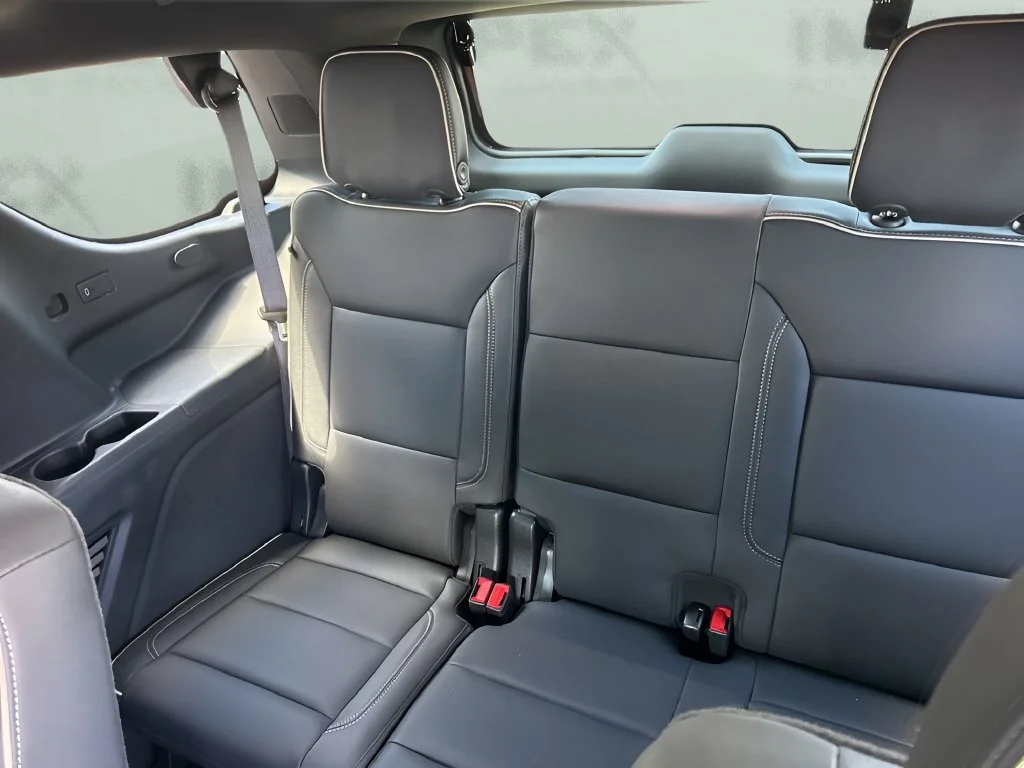 Used 2026 Polar White Tricoat Chevrolet Premier image 37