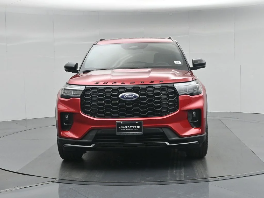 New 2026 Rapid Red Metallic Tinted Clearcoat Ford ST-Line image 24