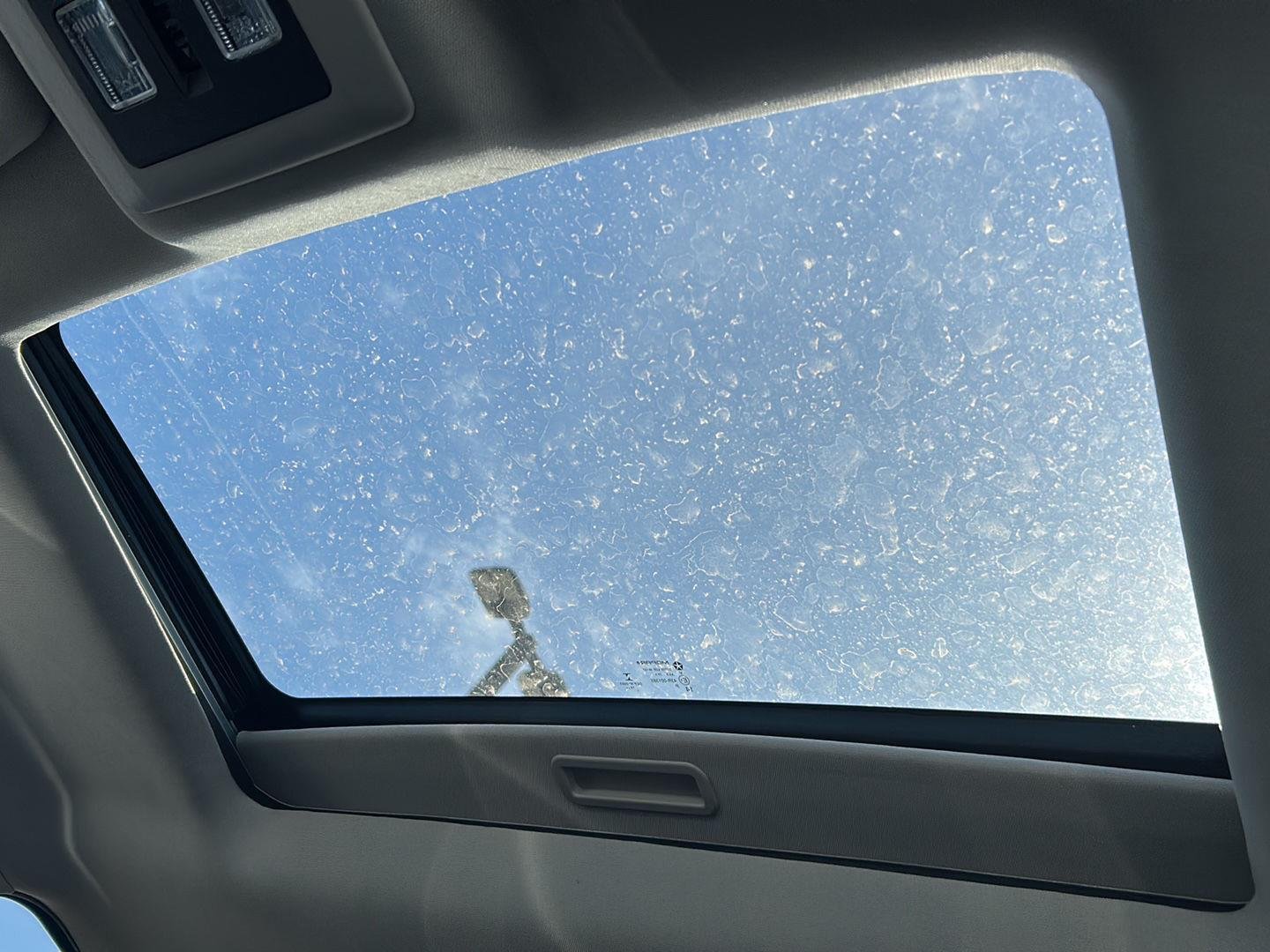 Used 2015 Bright White Clearcoat Ram Laramie image 13