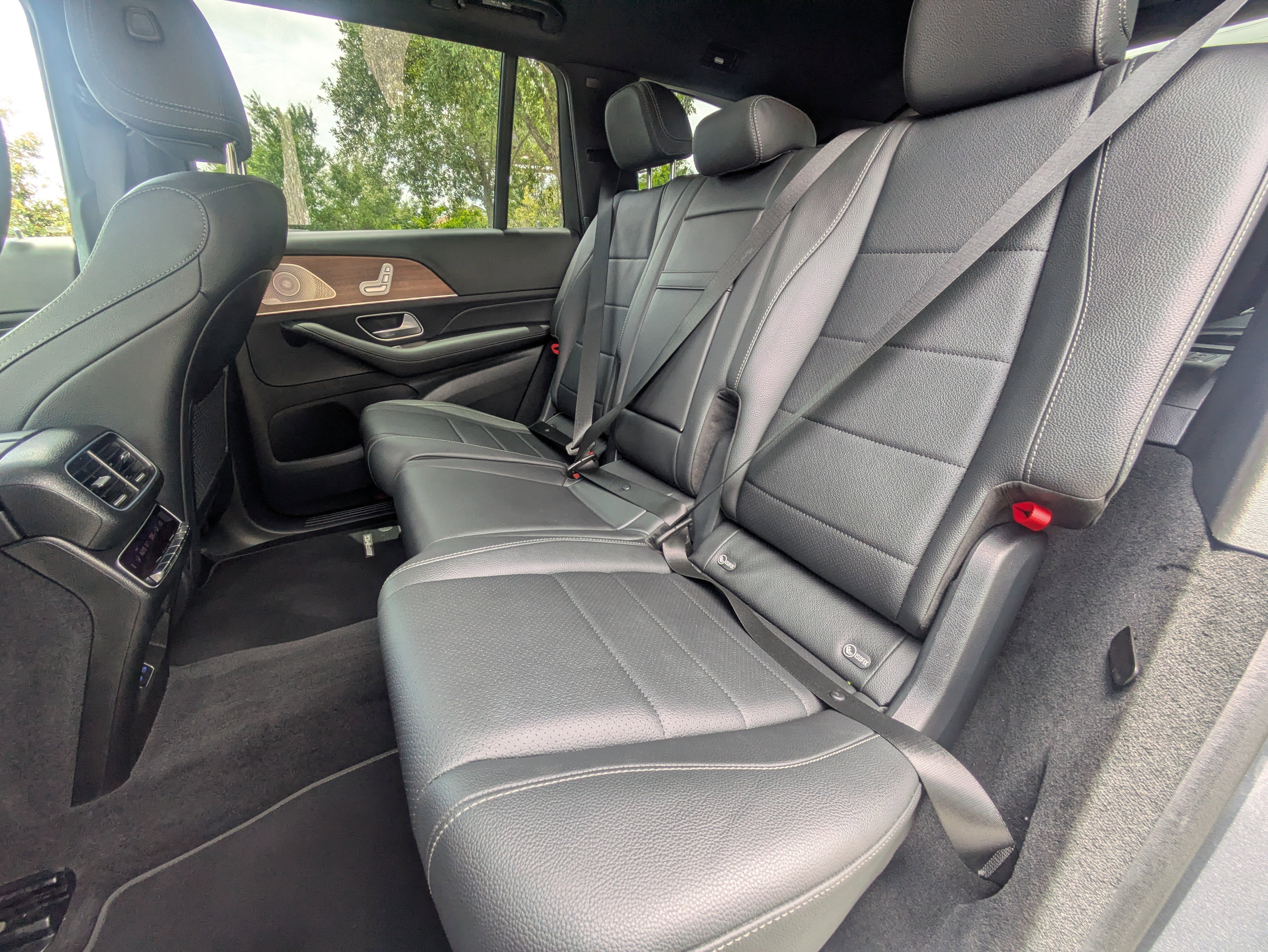 Certified Used 2025 Selenite Grey Metallic Mercedes-Benz GLS 450 image 13
