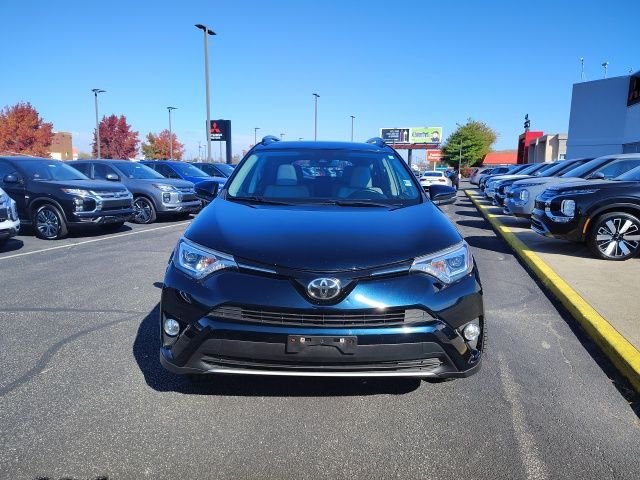 2017 Toyota RAV4 Limited photo 2