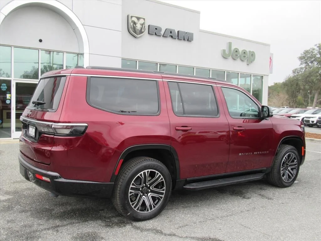 New 2026 Velvet Red Pearl-Coat Exterior Paint Jeep  image 6