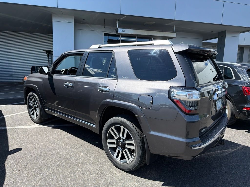 Used 2015 Gray Toyota Limited image 4